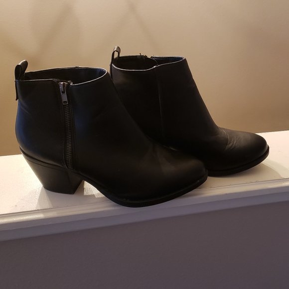 New, RAMPAGE Vida Black Ankle Boots Shoes 10 M - Picture 1 of 6